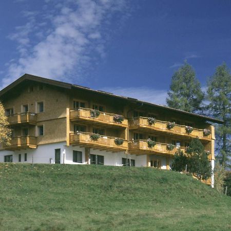 Hotel Bellevue Riezlern Εξωτερικό φωτογραφία