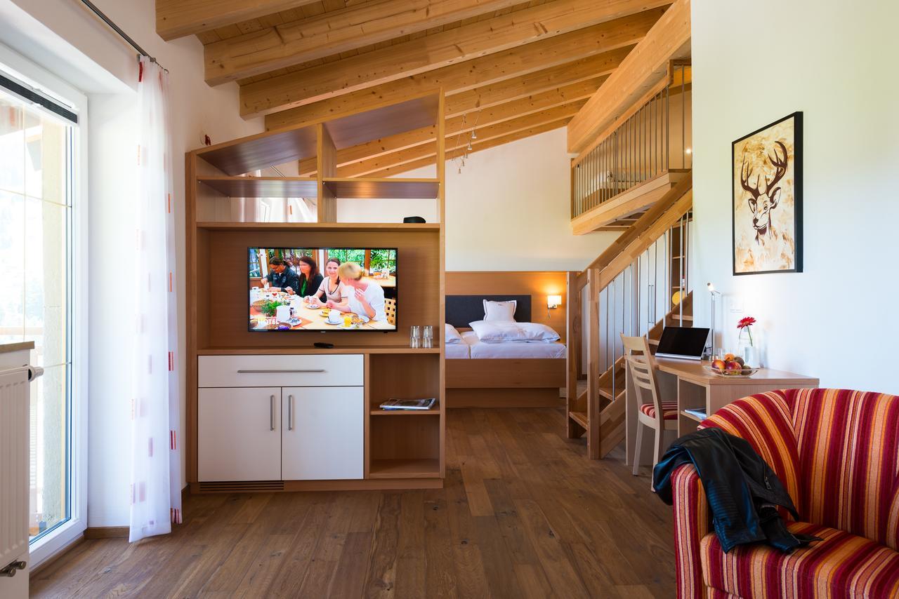 Hotel Bellevue Riezlern Εξωτερικό φωτογραφία